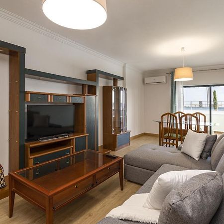 Miral 2 - Beach Front Apartment With Pool Quarteira Bagian luar foto